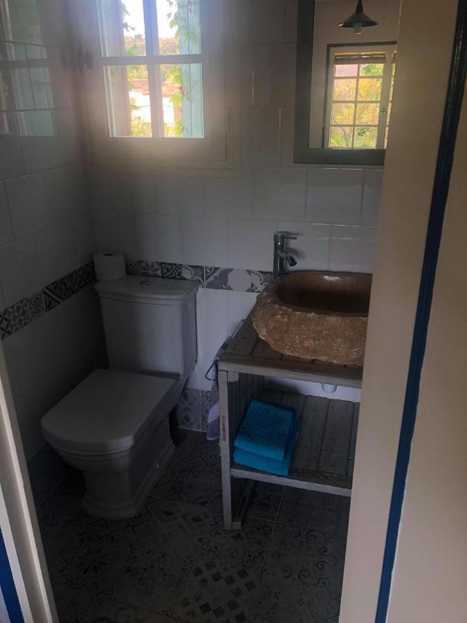 Mas De La Croix Hotel Saint-Christol-les-Ales Ngoại thất bức ảnh
